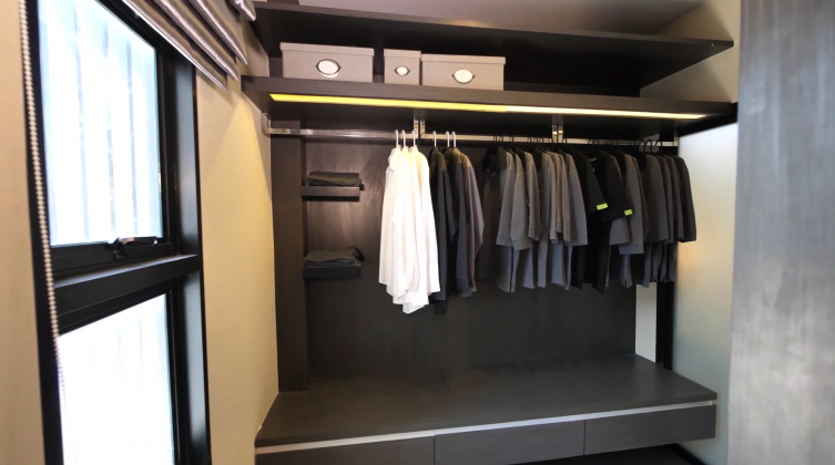 Гардеробная купе «Дели»